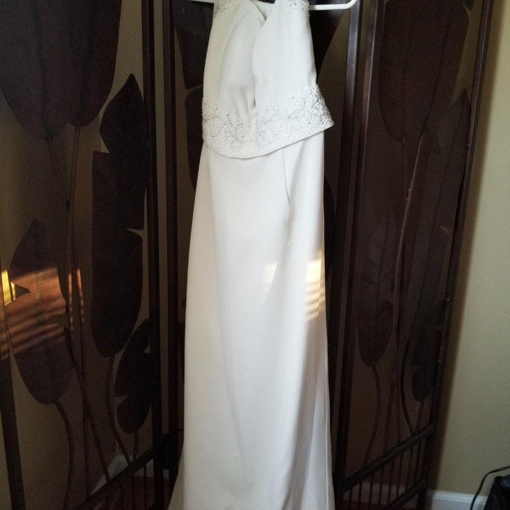Off white Pearl collection long dress with train